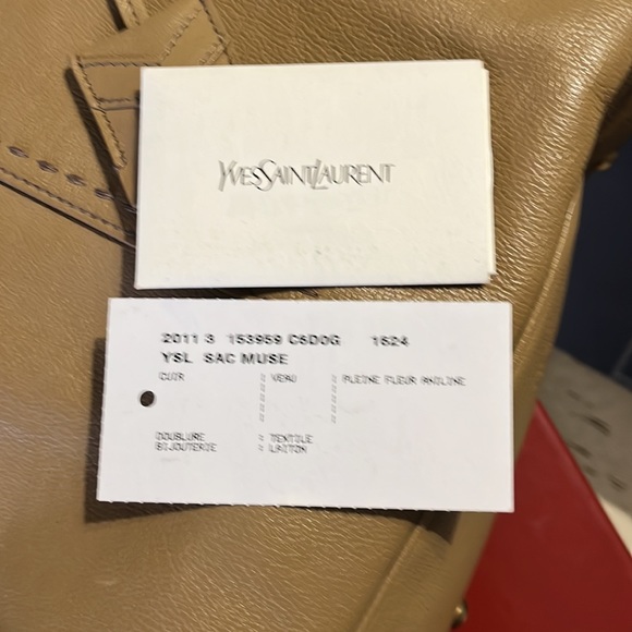 Large muse - Picture 5 of 5